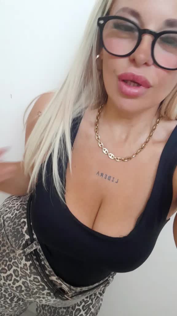 @Angela Auriemma
