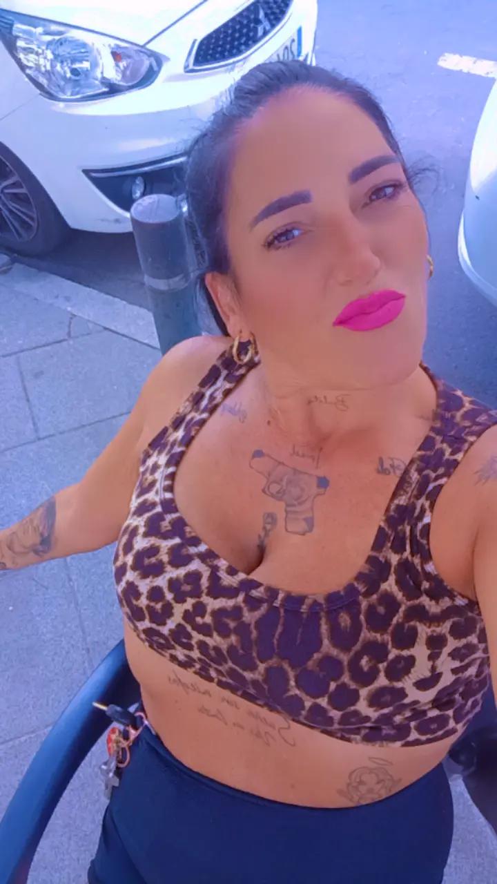 @ana cabello