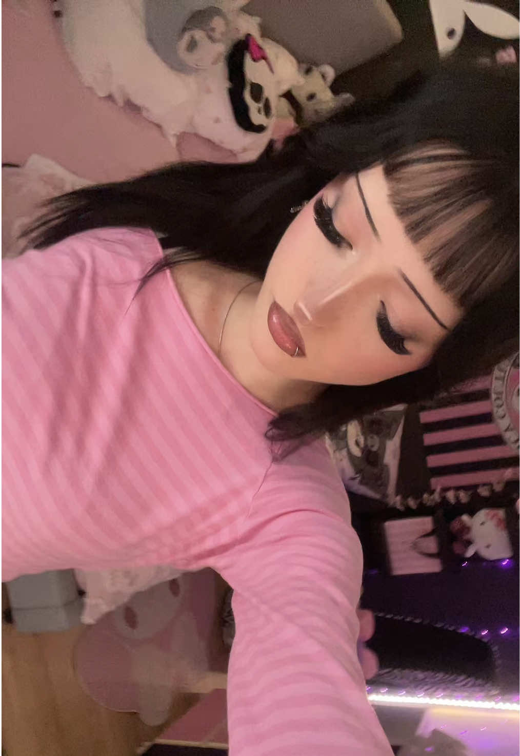 @Luzi ໒꒱