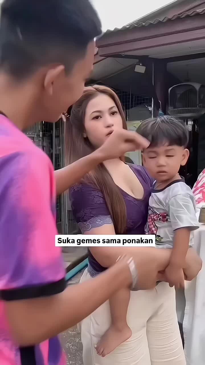 @Elziee_
