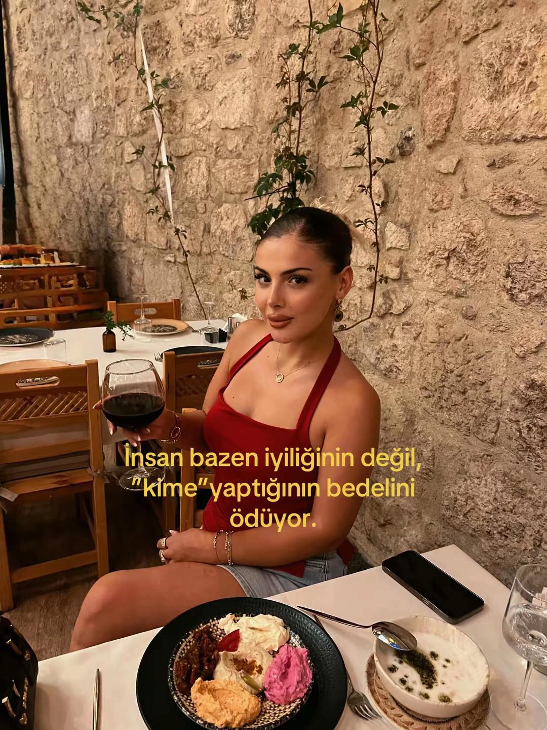 @E✨