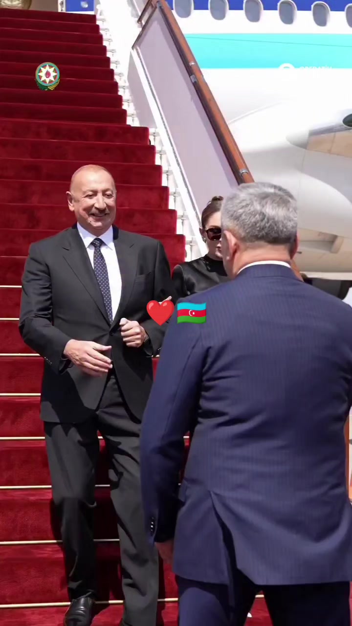 @G&ouml;r&uuml;nmezler_