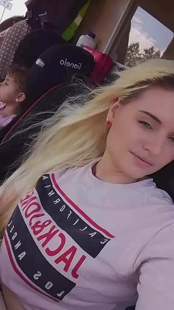 @natalie stolze  mama&hearts;️ V❤v