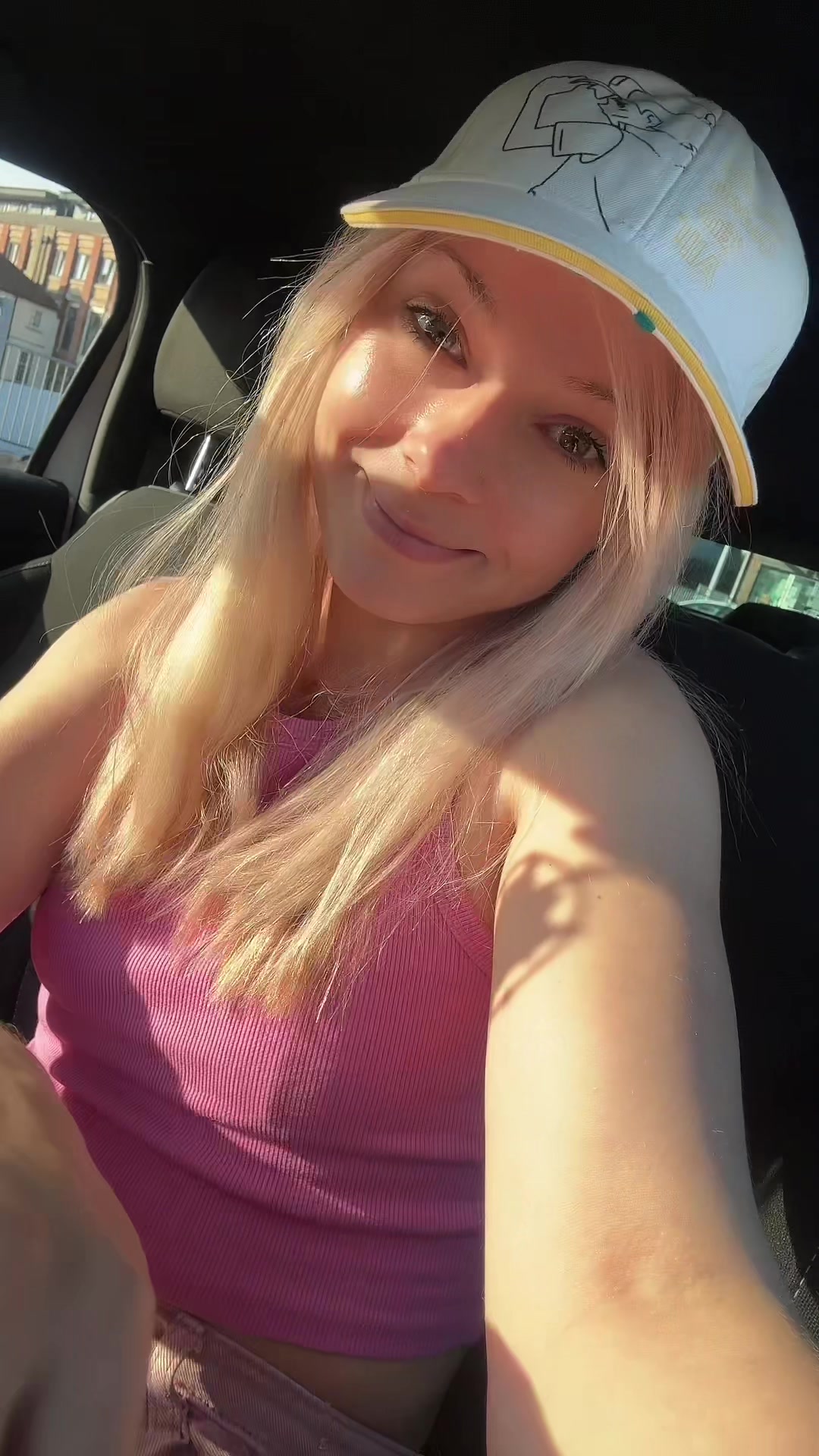 @SmileyDani158