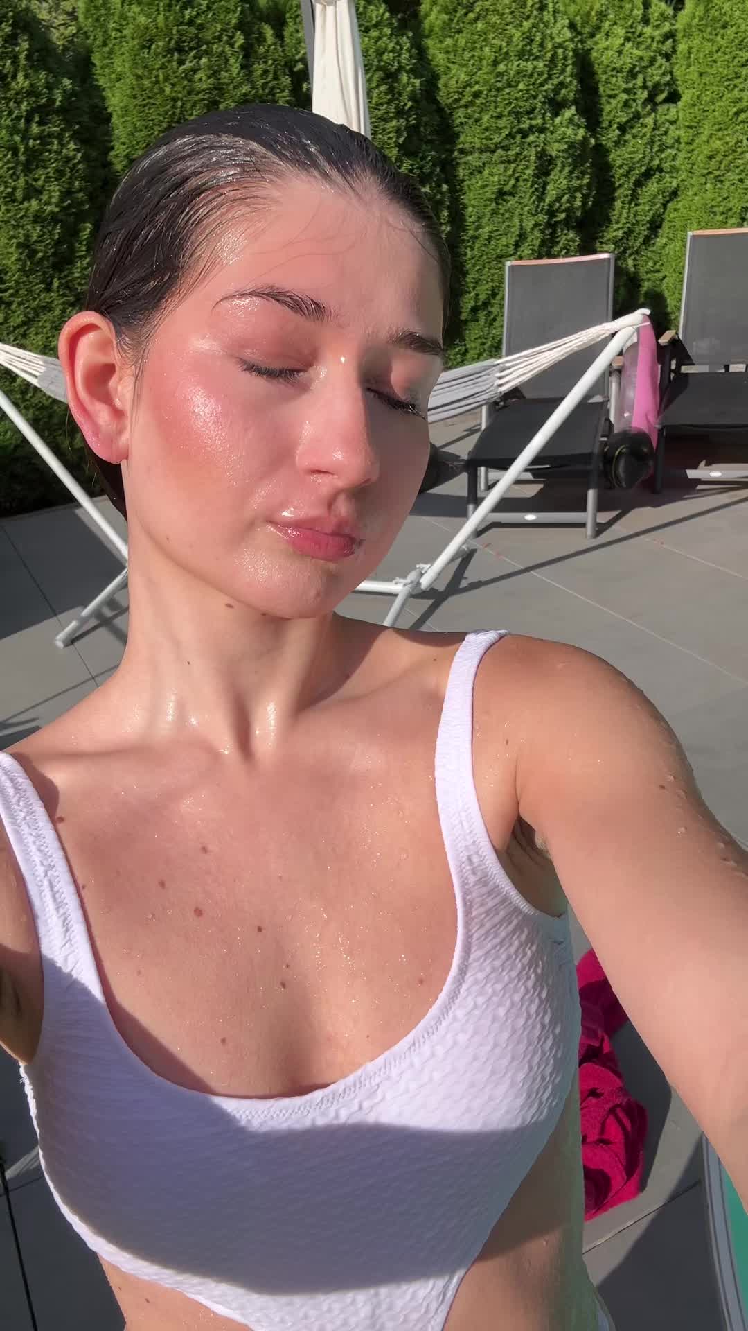 @theycallmehel