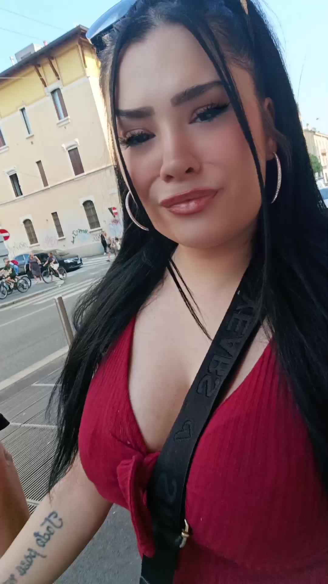 @SARA ROXY