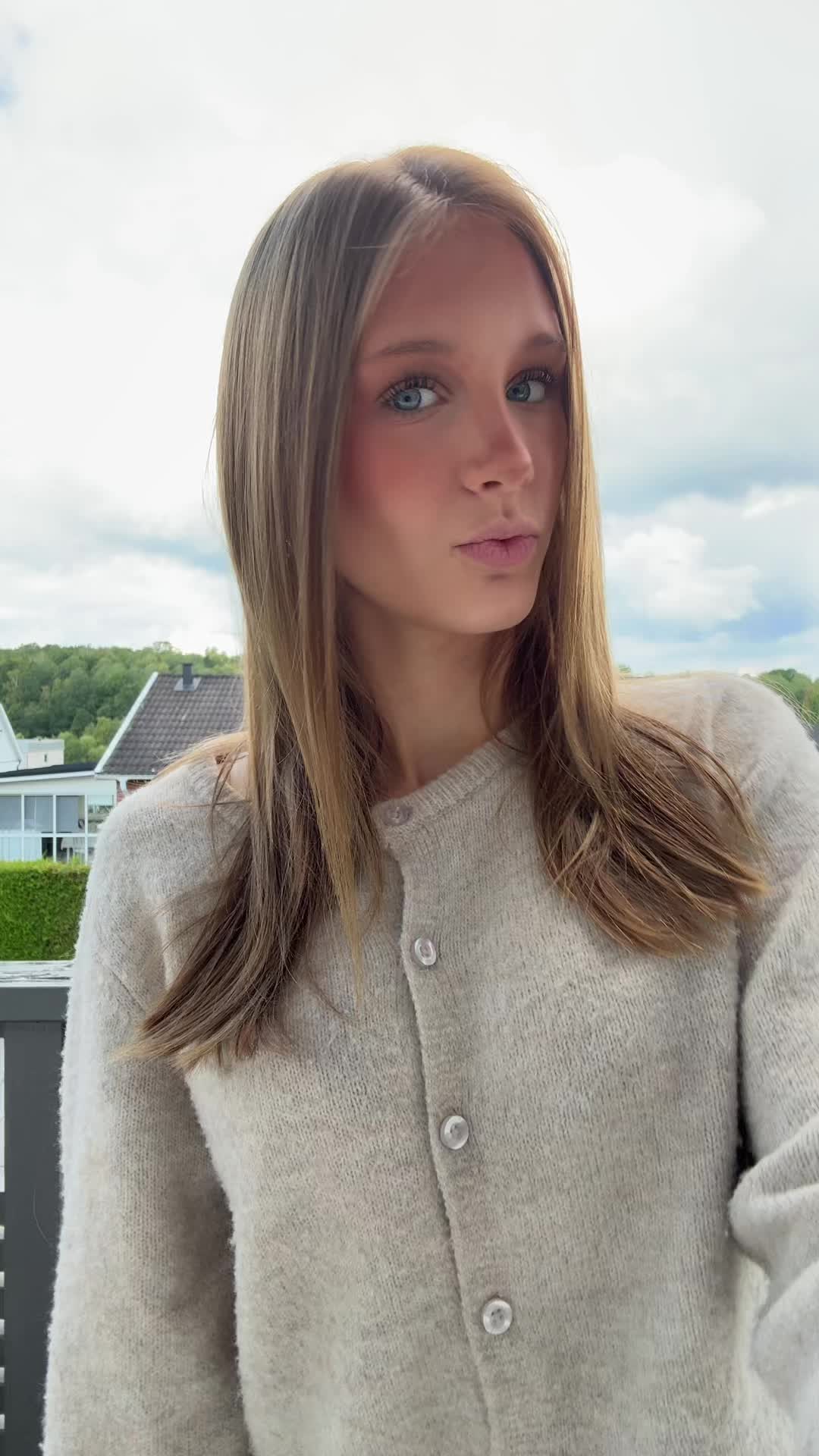 @Men hall&ouml;