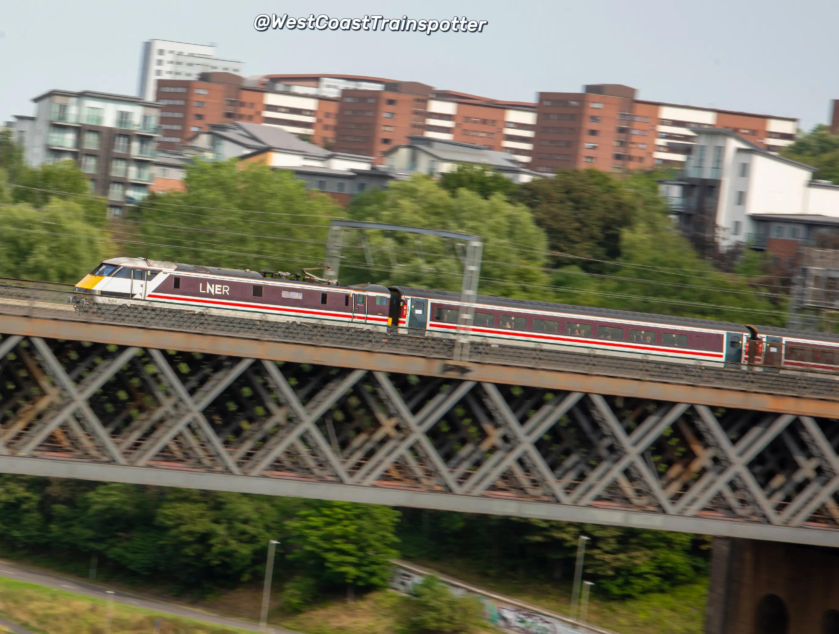 @WestCoastTrainspotter