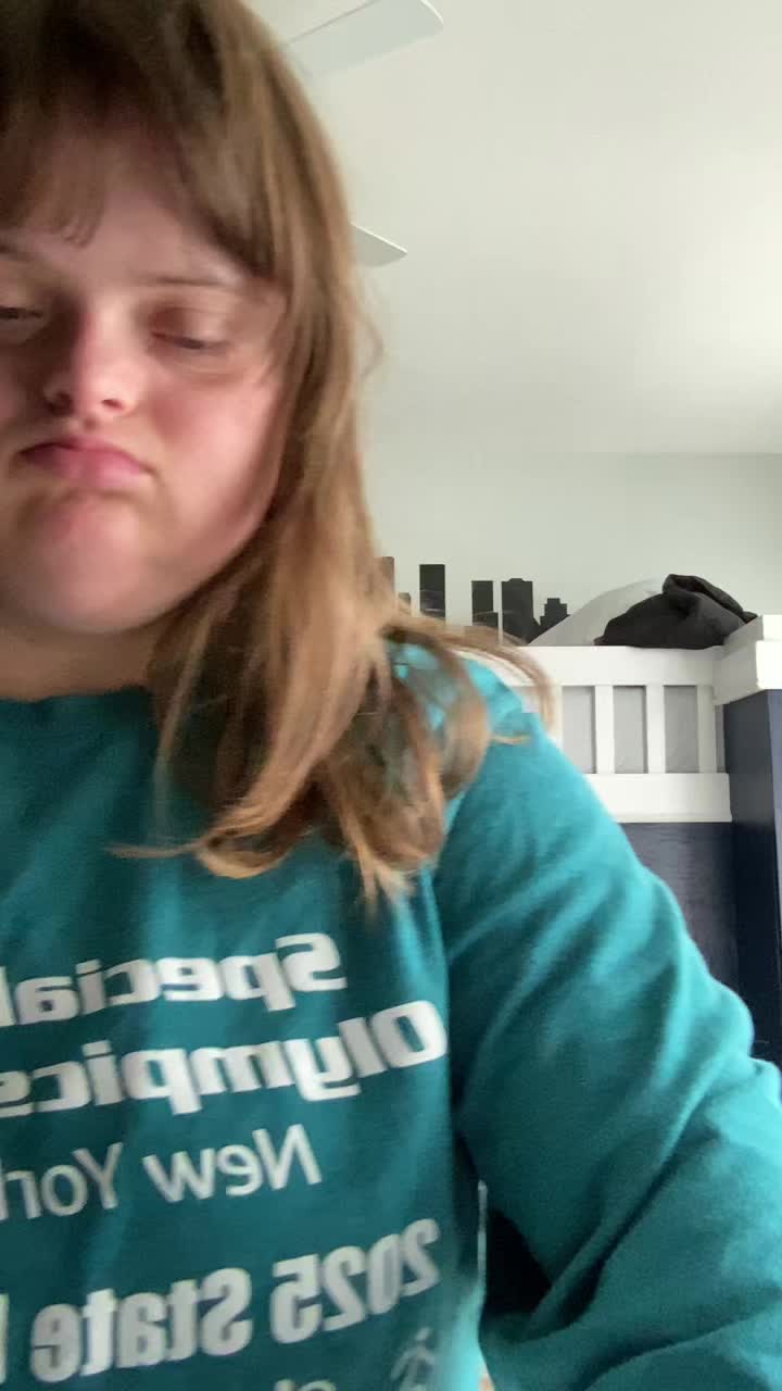 @hollywoodhailey