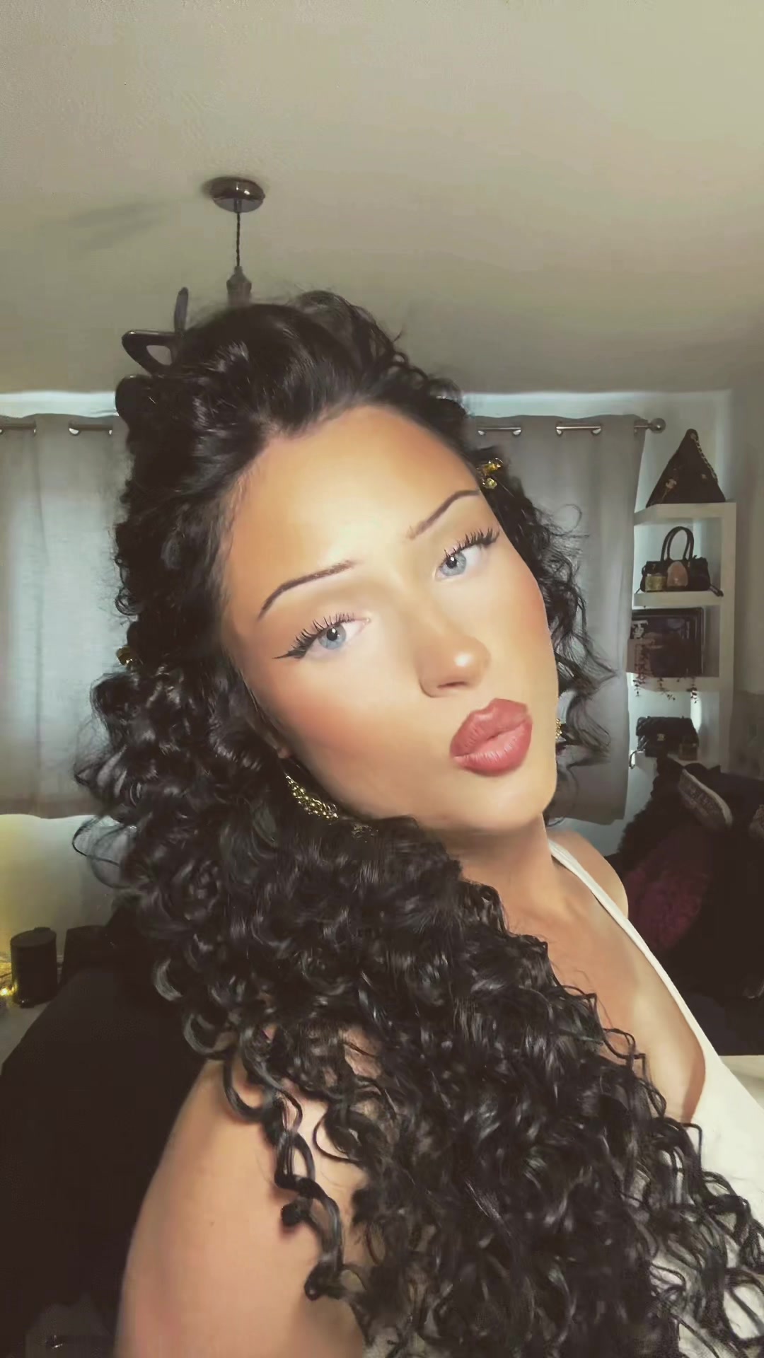 @lyrarose 💋