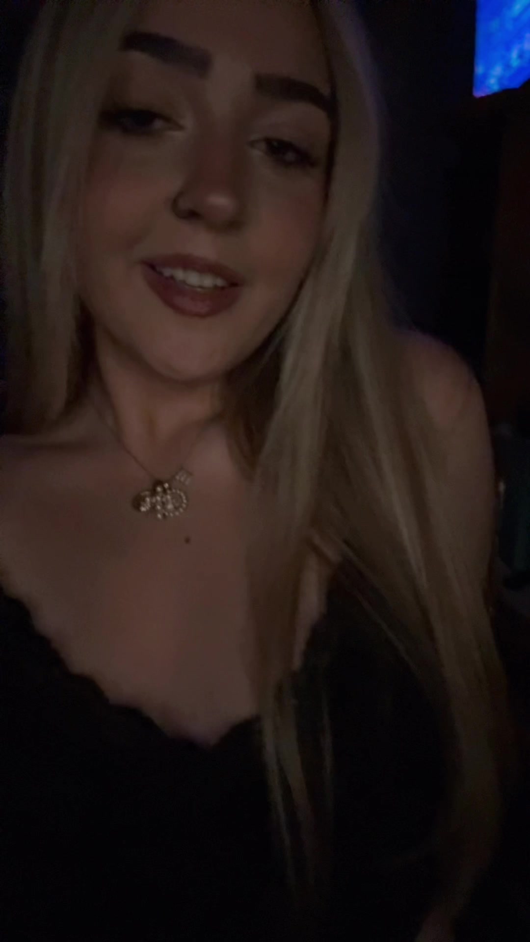 @emii🧿