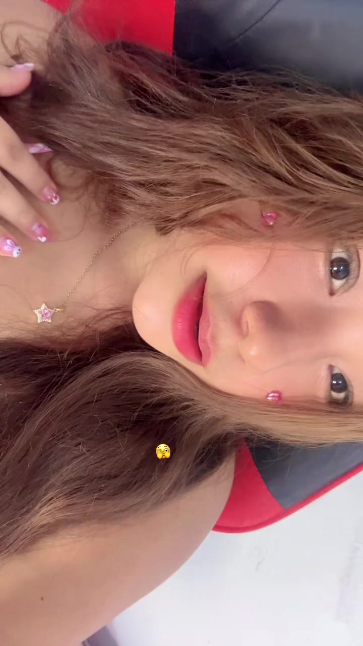 @🐇