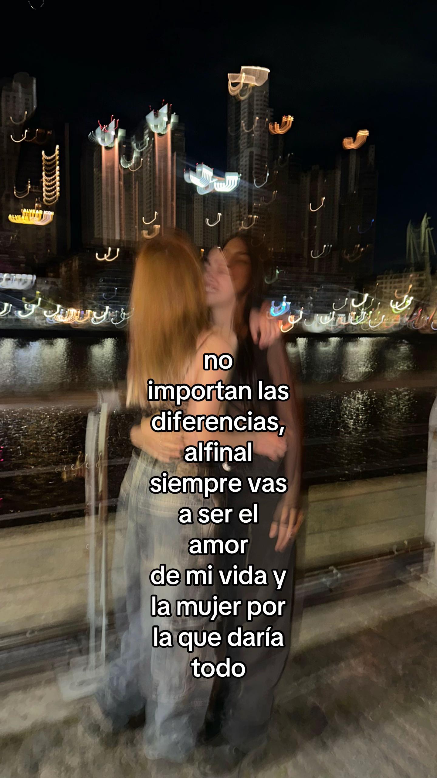 @22👩🏻&zwj;❤️&zwj;💋&zwj;👩🏼