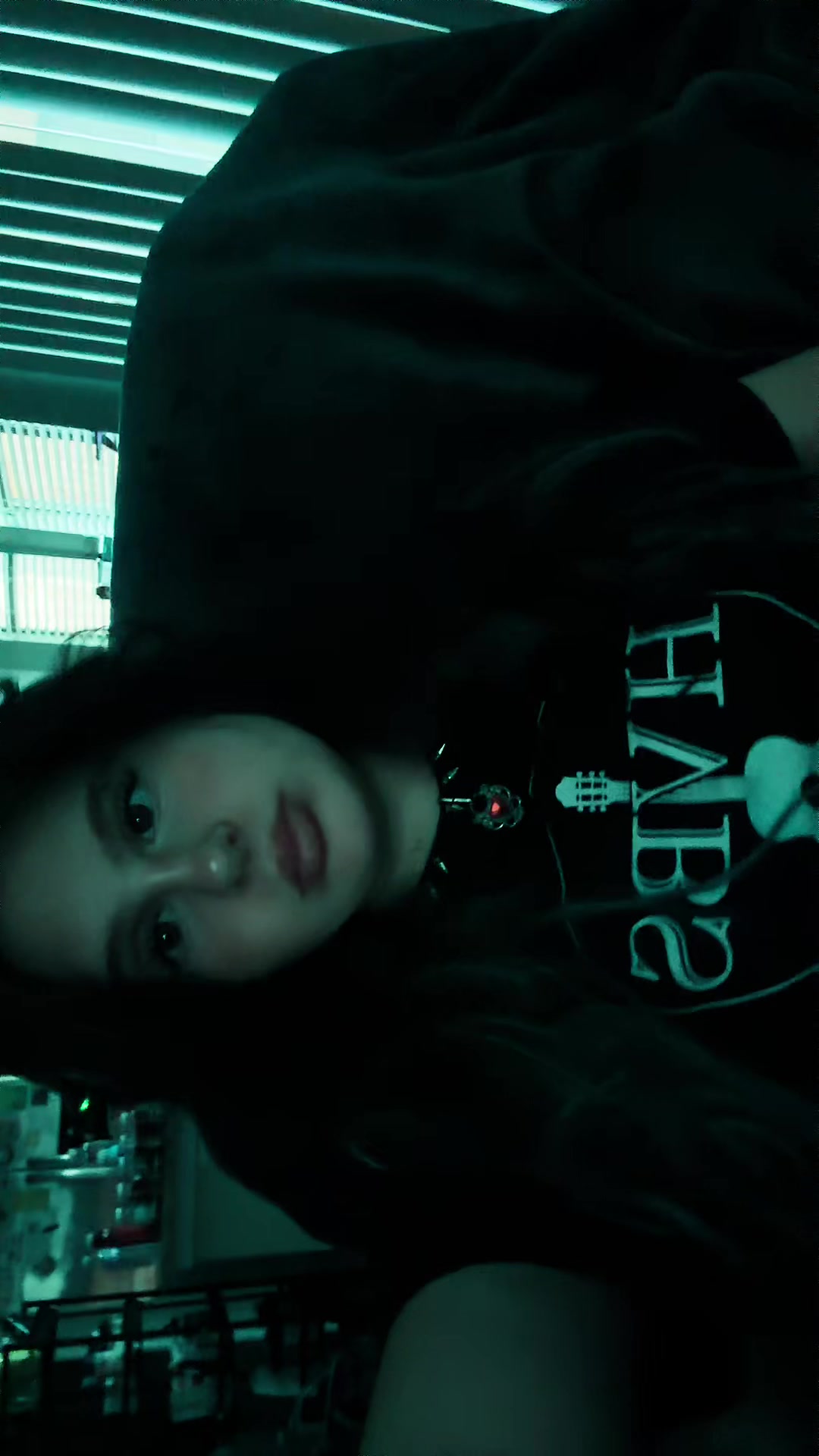 @Vivienne Bele&ntilde;a(Ronnie&rsquo;s vers)
