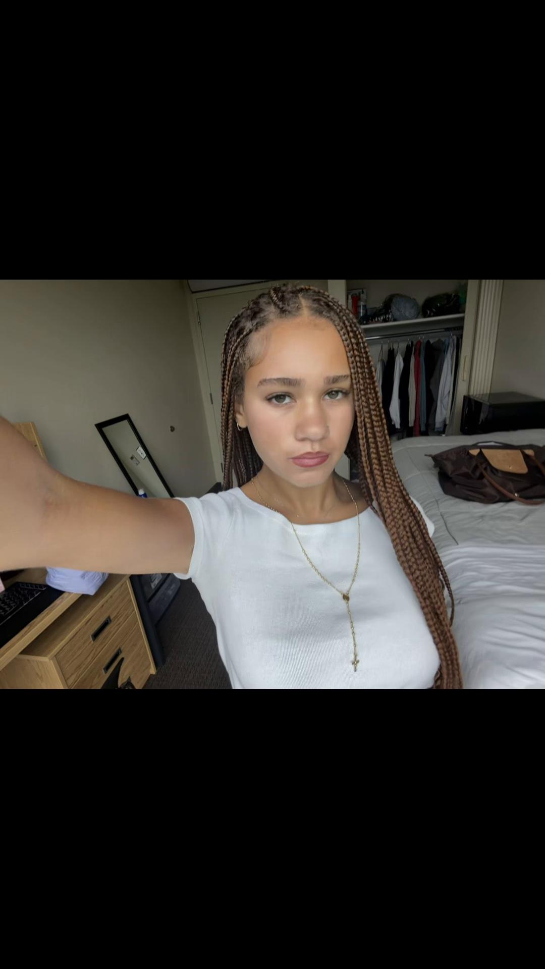 @iloveemyeyebrows