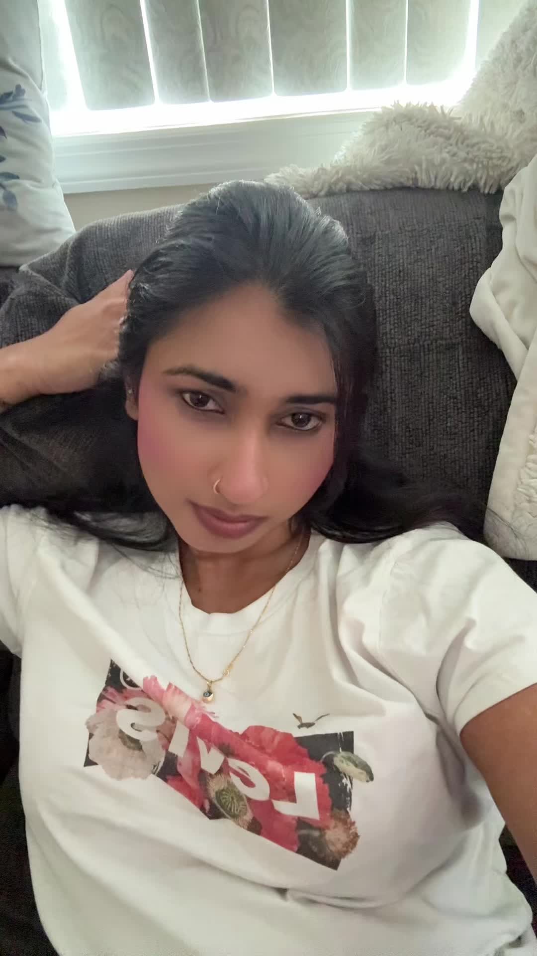 @Priya ✨🧿
