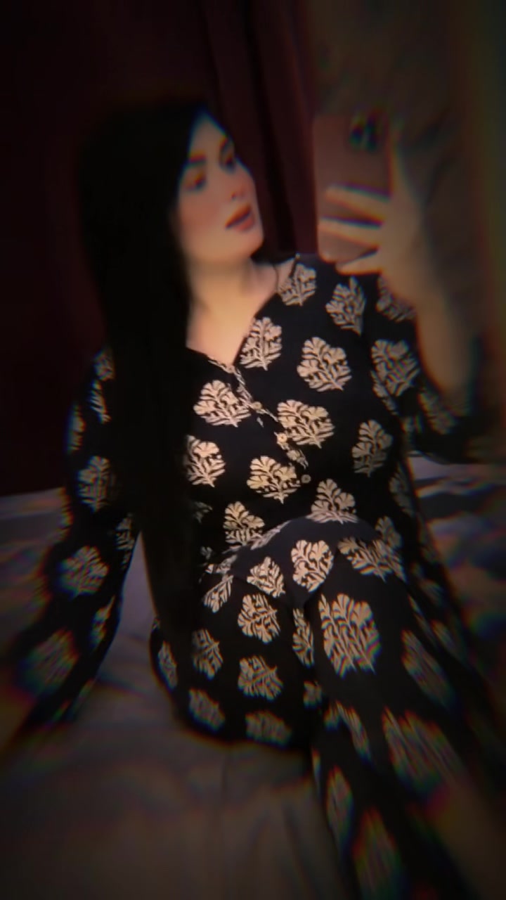 @Alizay_shah
