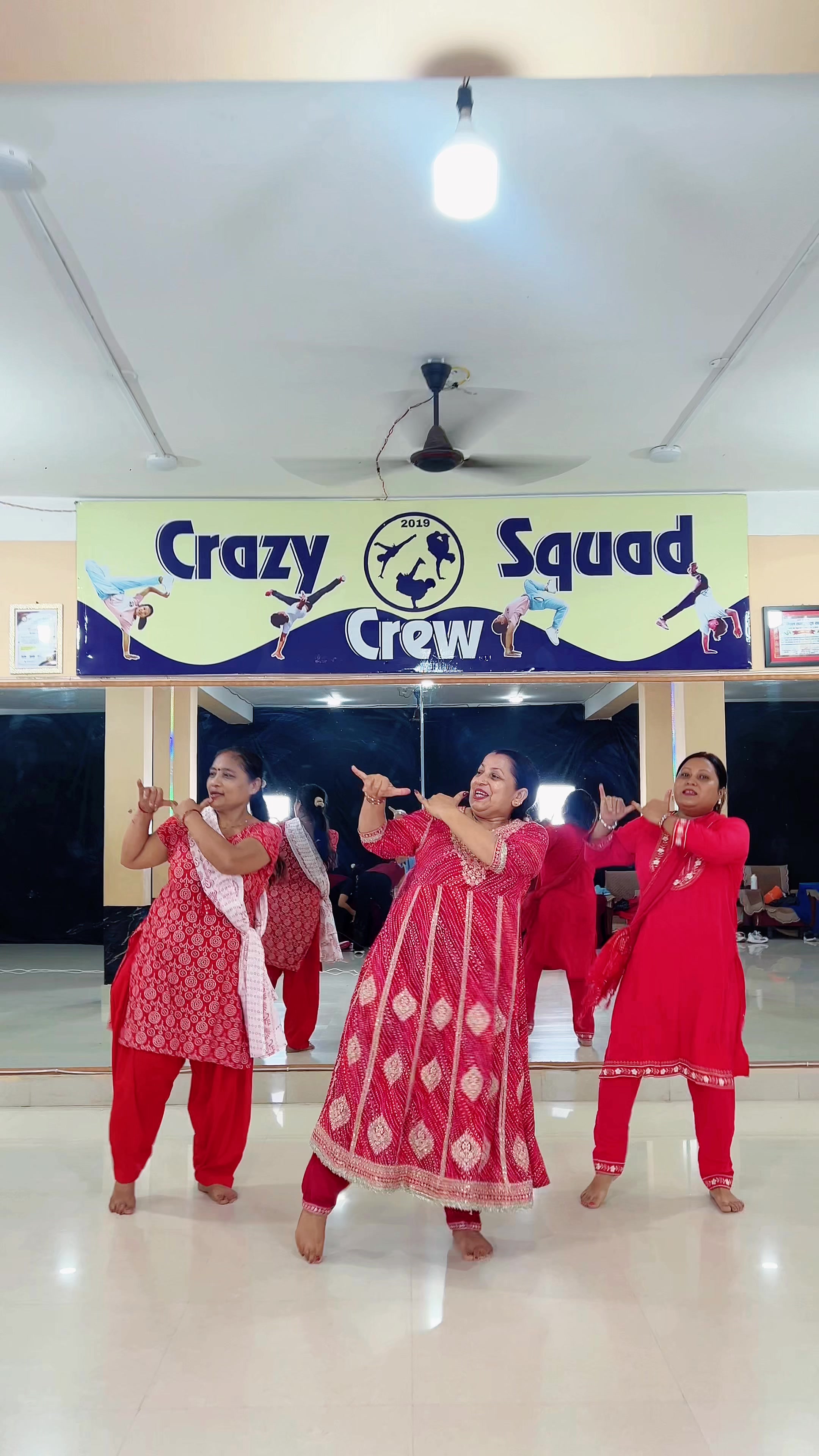 @Crazy Squad Crew