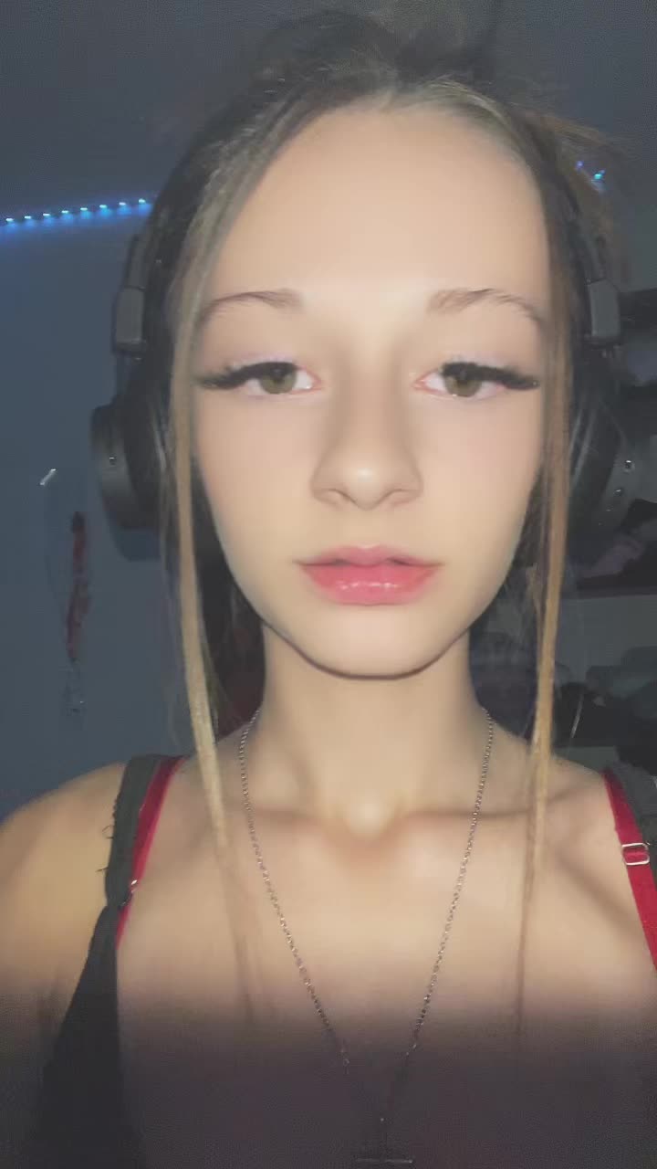 @𝑼𝒔𝒆𝒓&rsquo;𝒆.𝟐.𝟎 ✞🥥