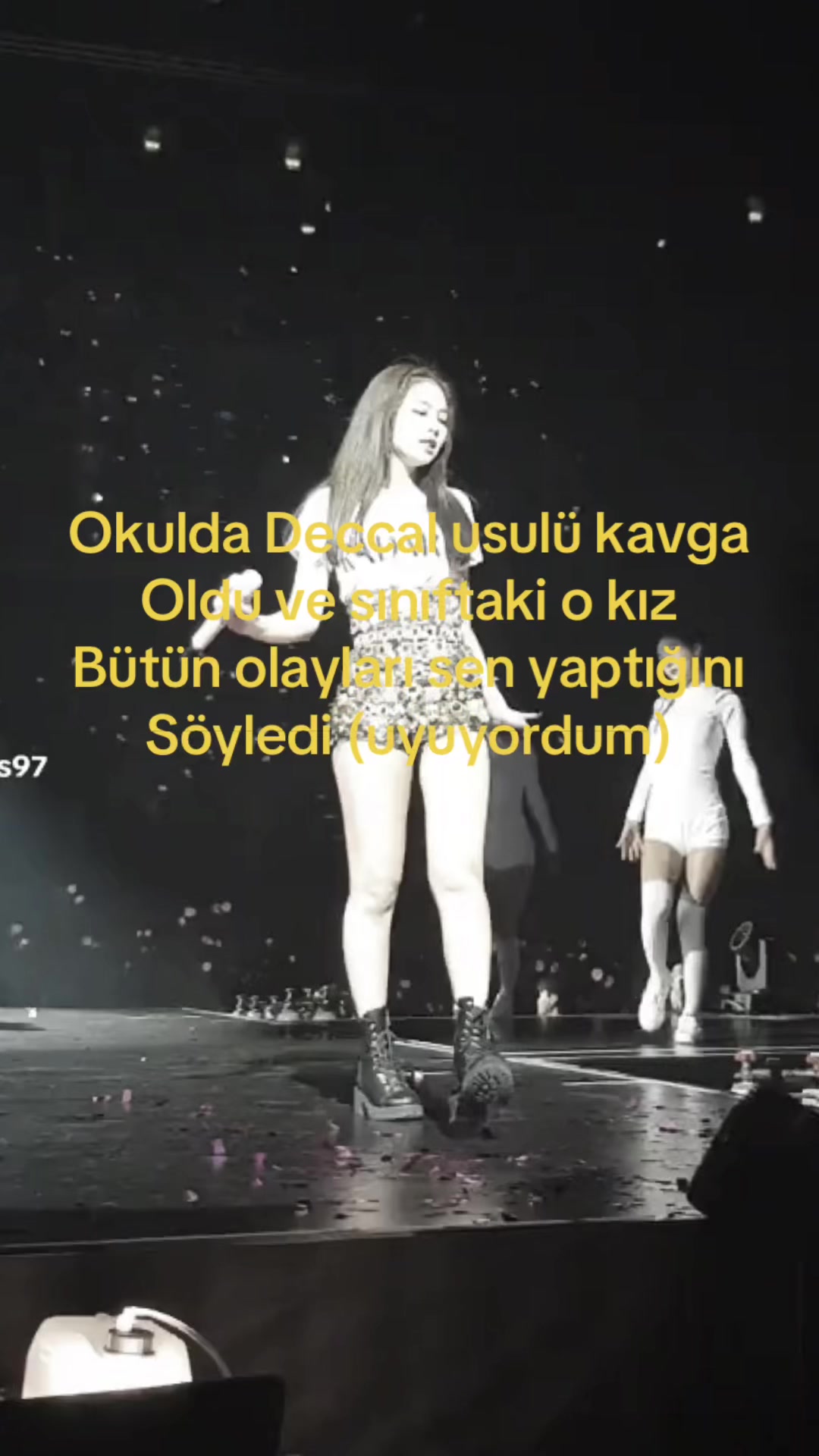 @𝒥