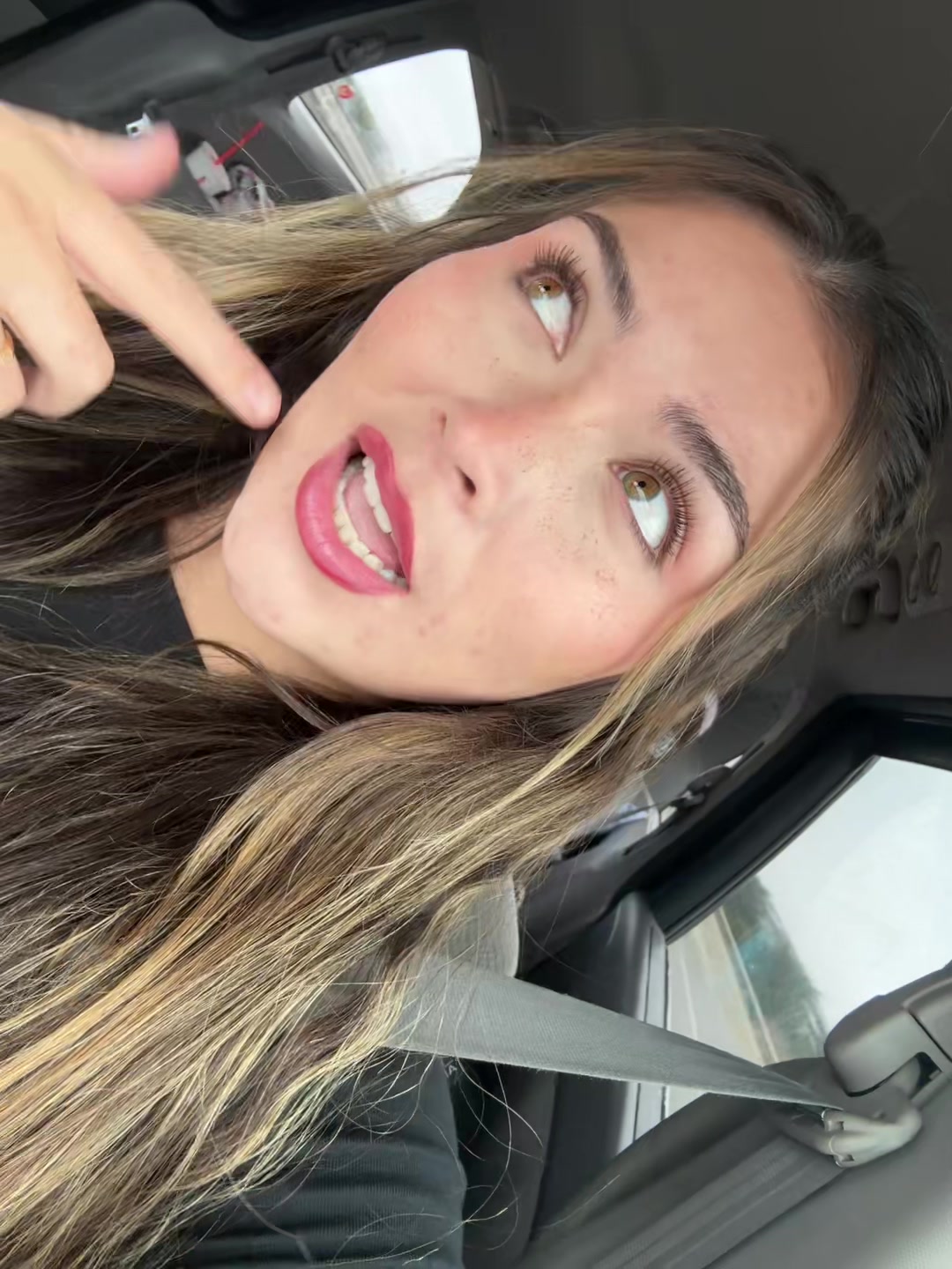@leilanerss