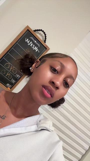 @NIA SIMONE