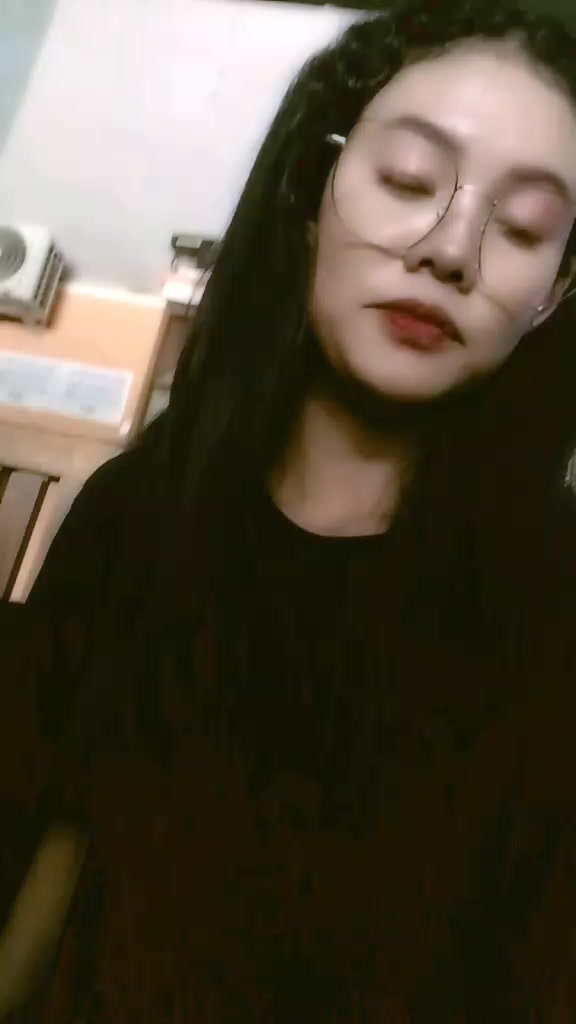 @အိပ်ပုတ်မလေ🤪🤭