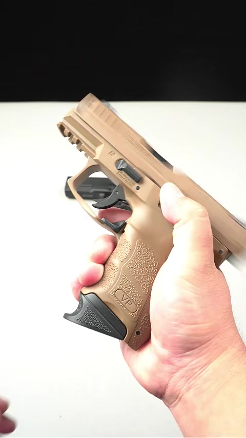 @akagtoy.com
