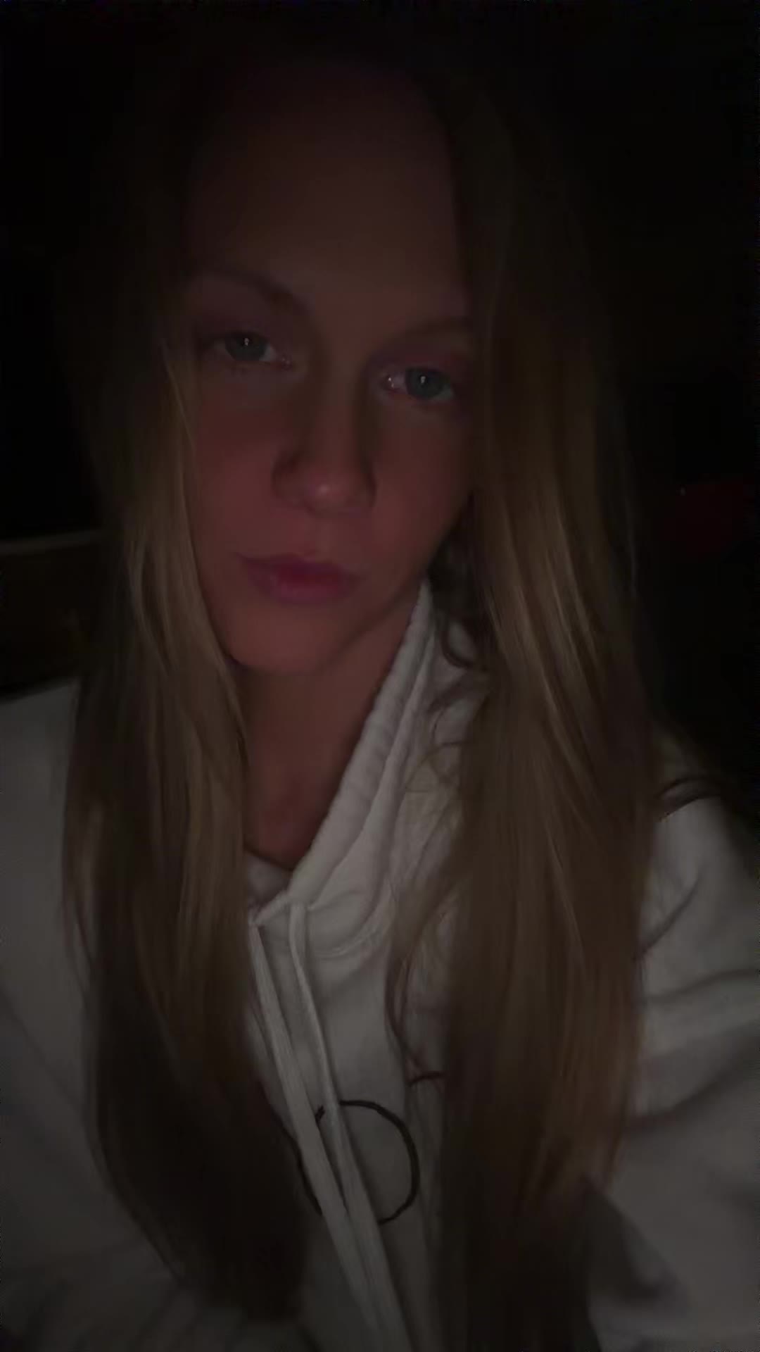 @aprilmarie_x0