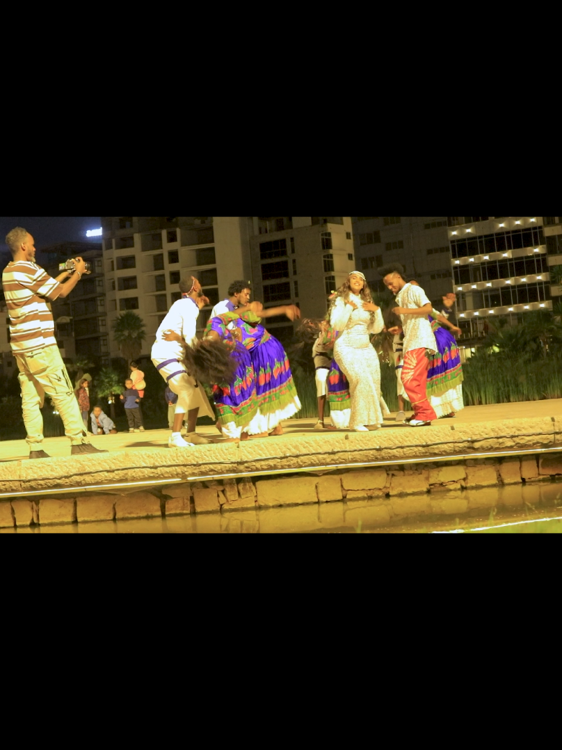 @Bona Umar Boru