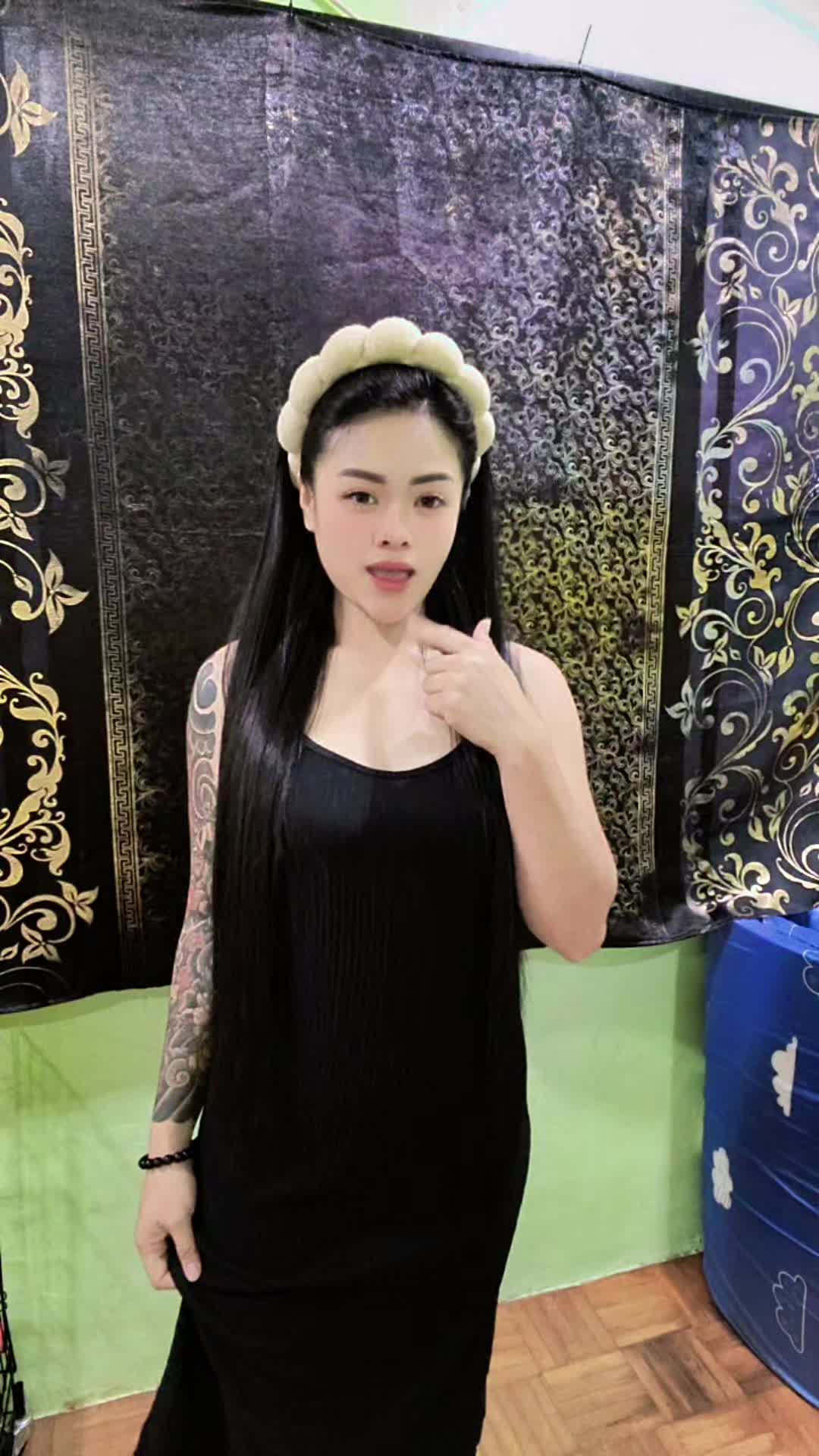 @christina