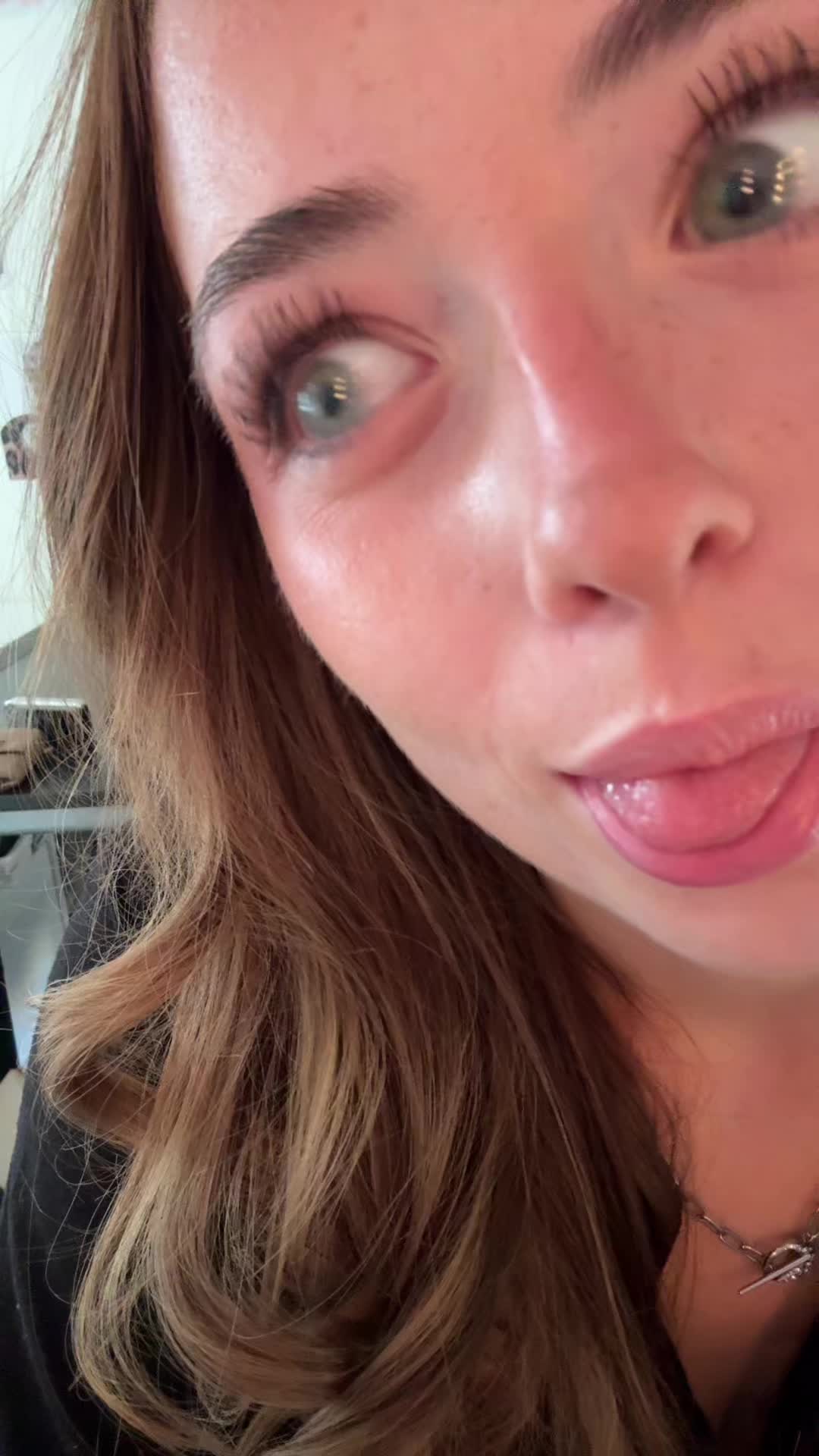 @annabella_abll