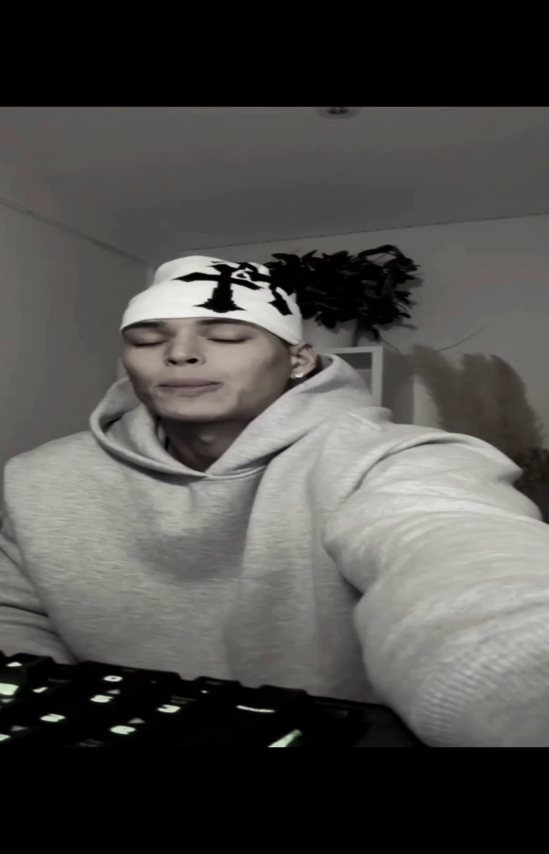 @𝙠𝙯𝙭𝙫𝙫𝙨