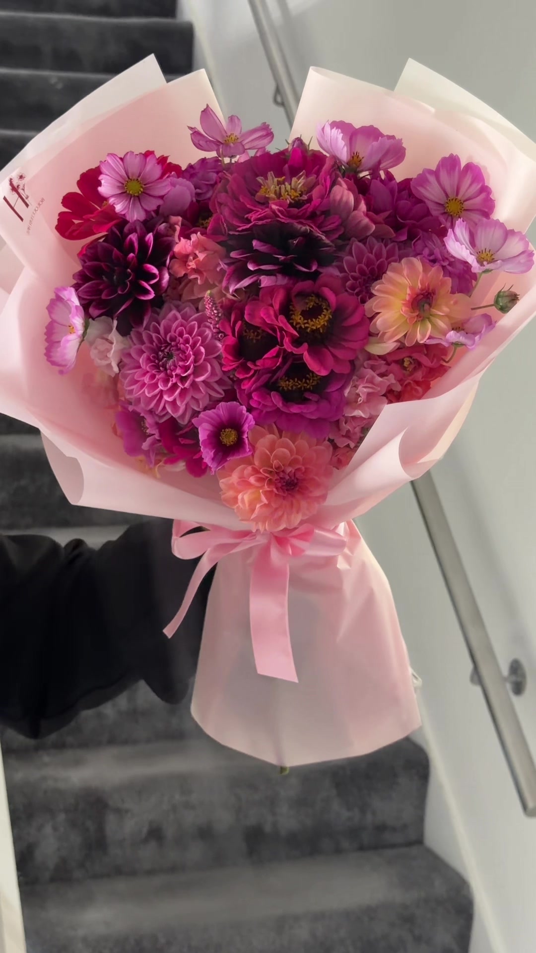@bouquetsbyhins