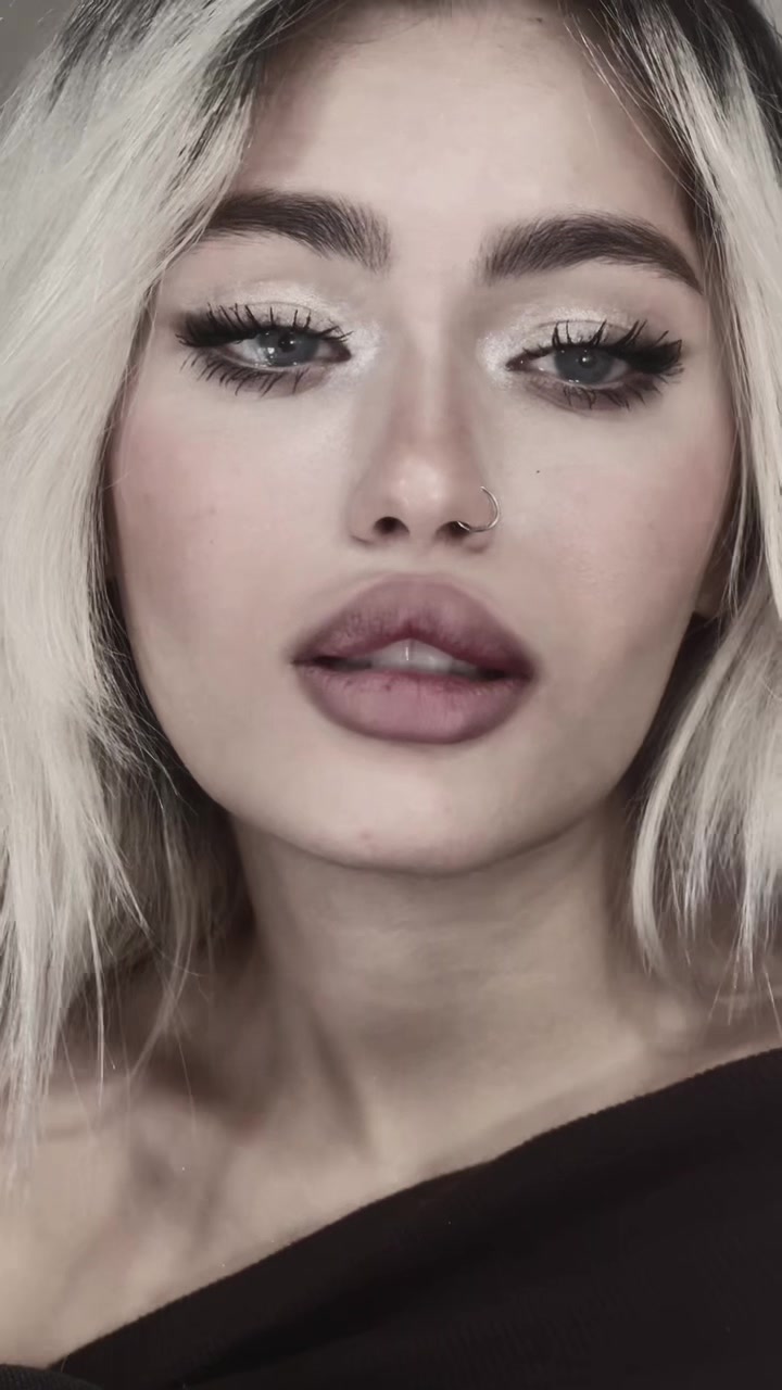 @rozhstorm