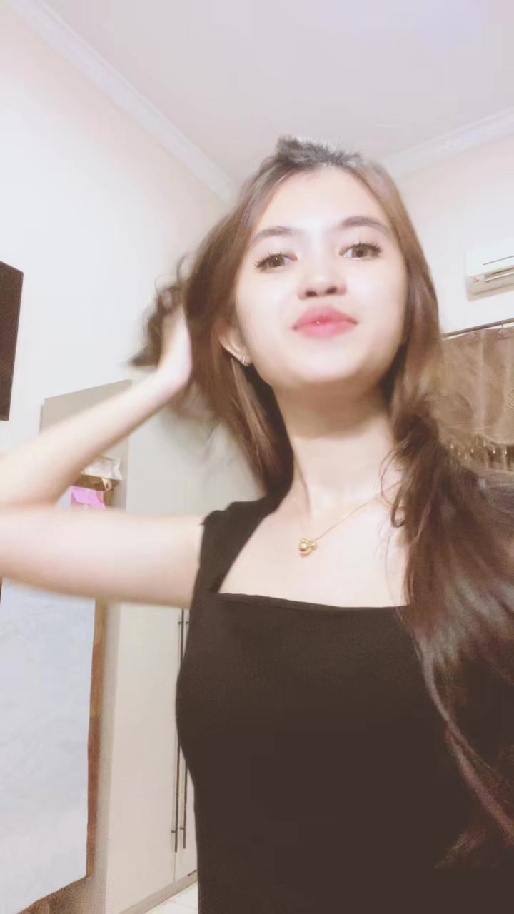 @⃟