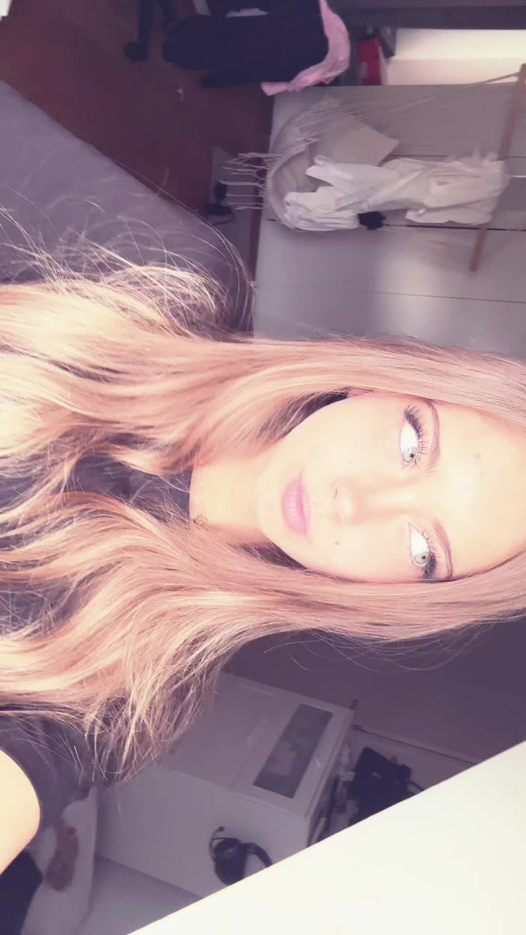 @antosikk_