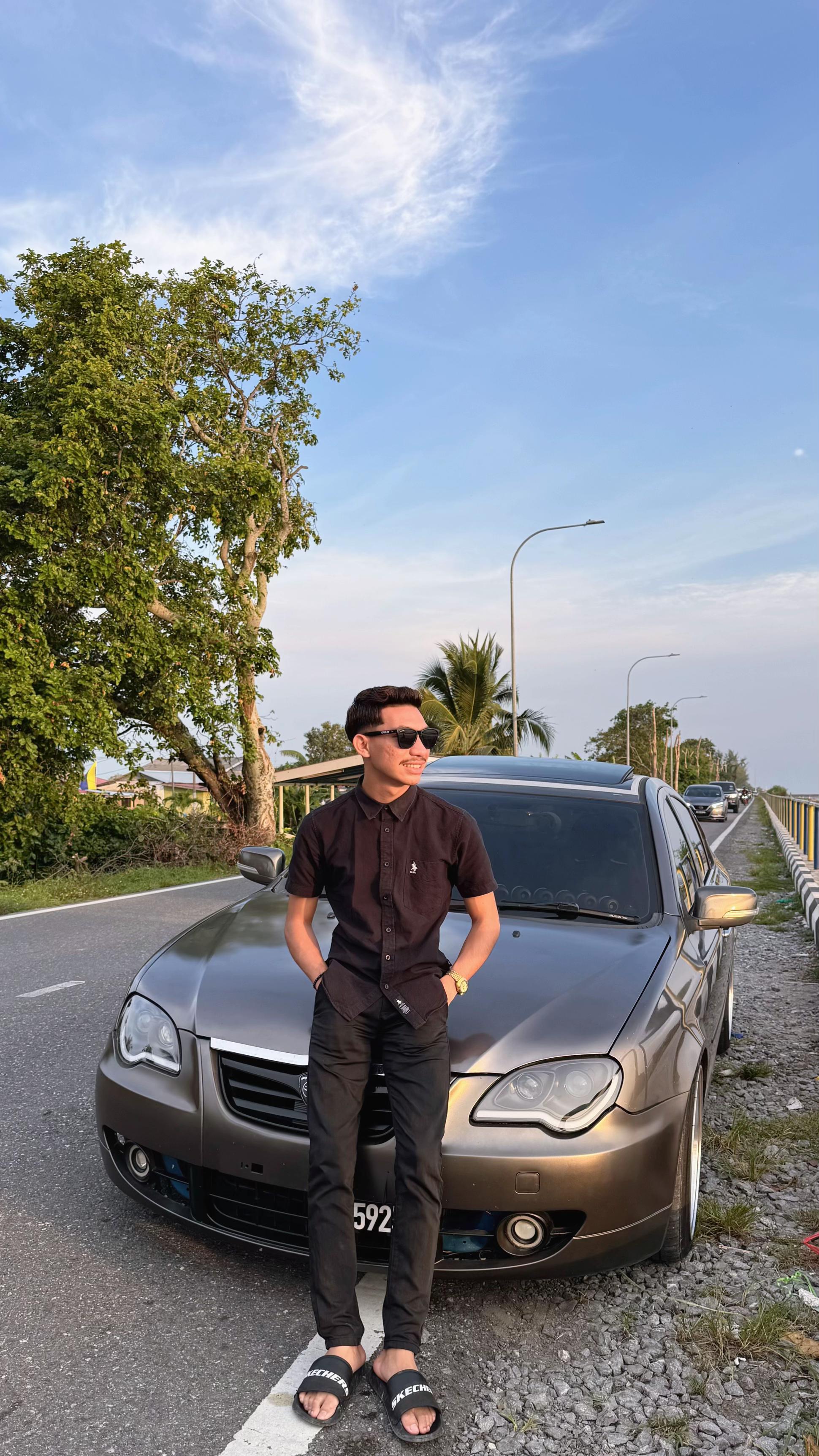 @𝒦𝒽𝓇𝓎𝓁𝓁