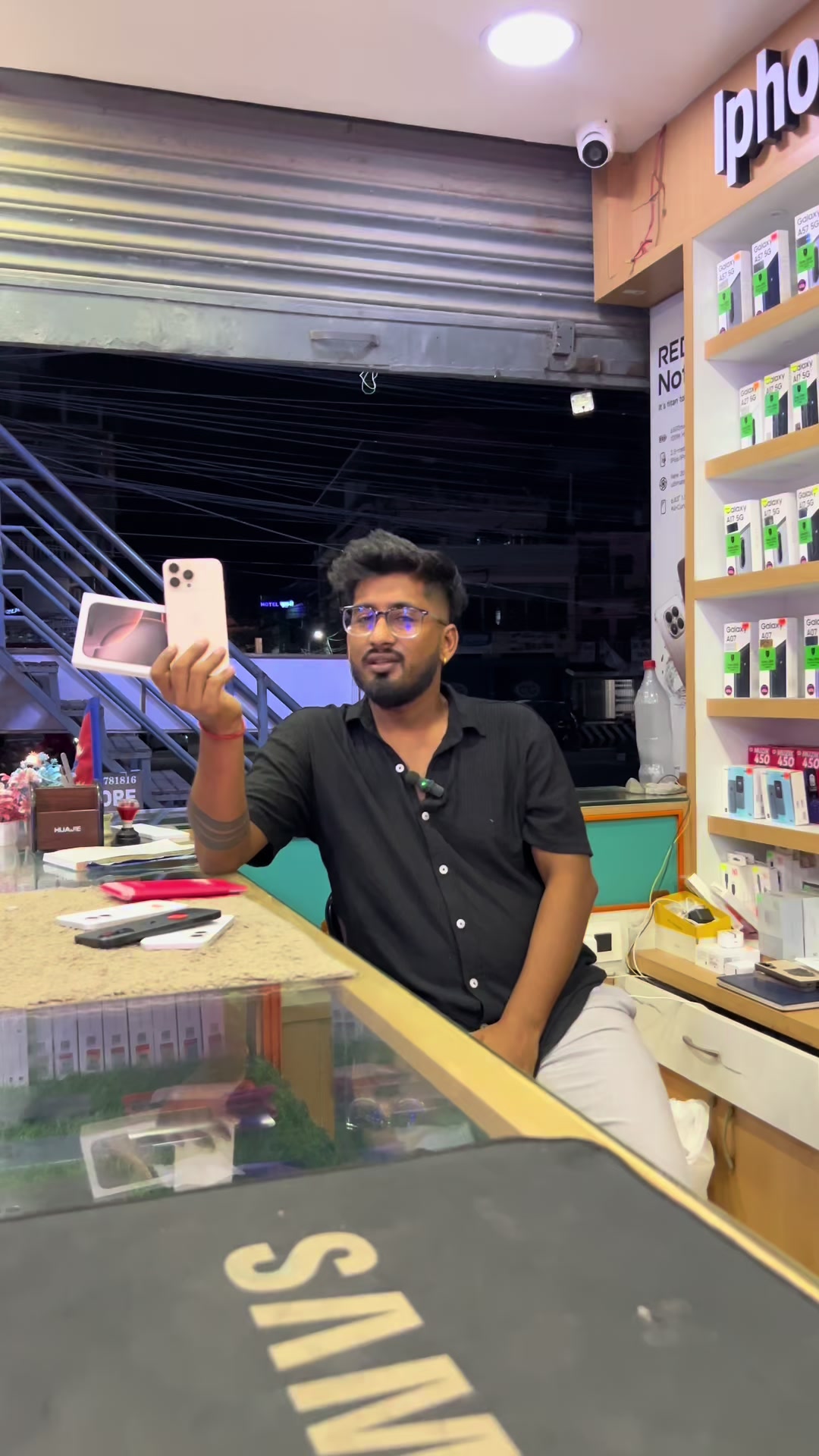 @Manoj Mobile Store official