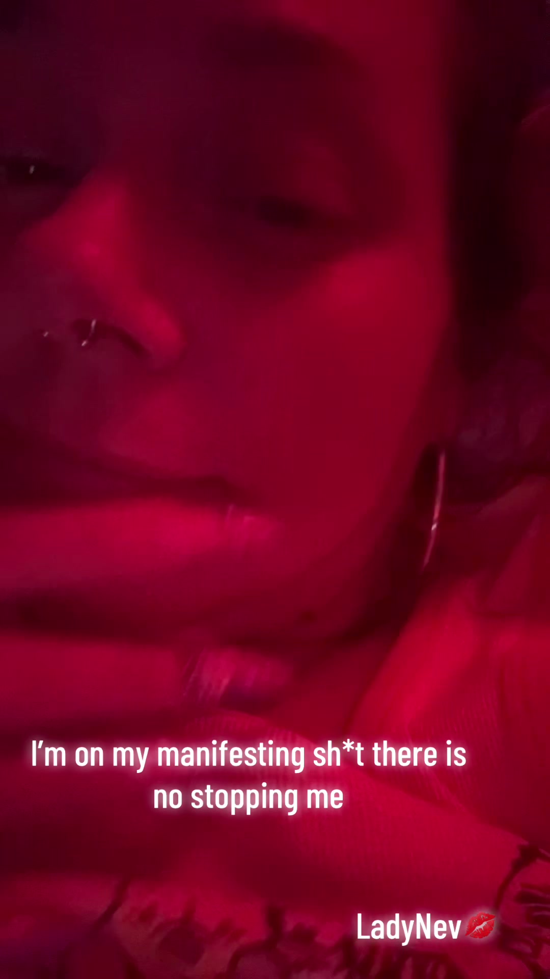 @LadyNev💋