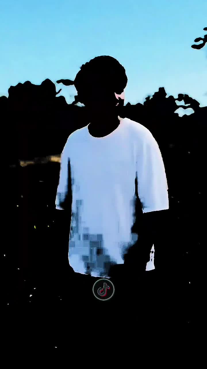 @🎟️K𝙄𝙉𝙂\|/ᖇ𝙐𝙎𝙎🎭