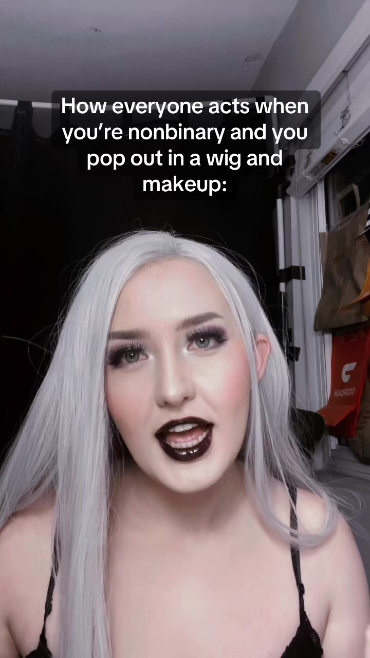 @DoctorWhom
