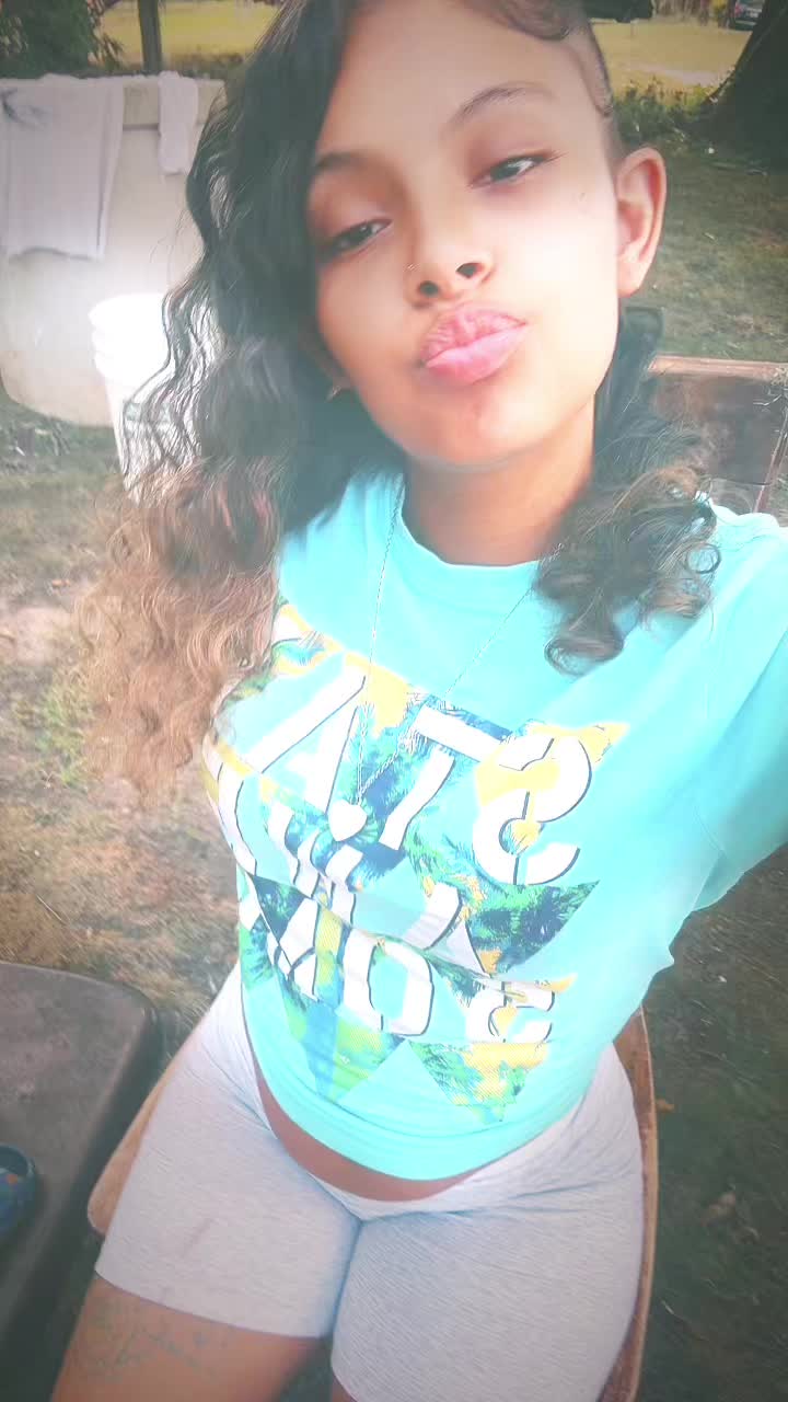 @Ay Risaa