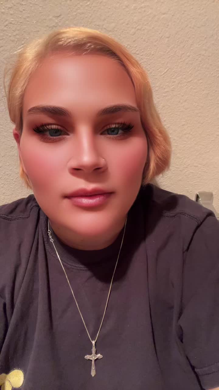 @realamberportwoodfanpage21
