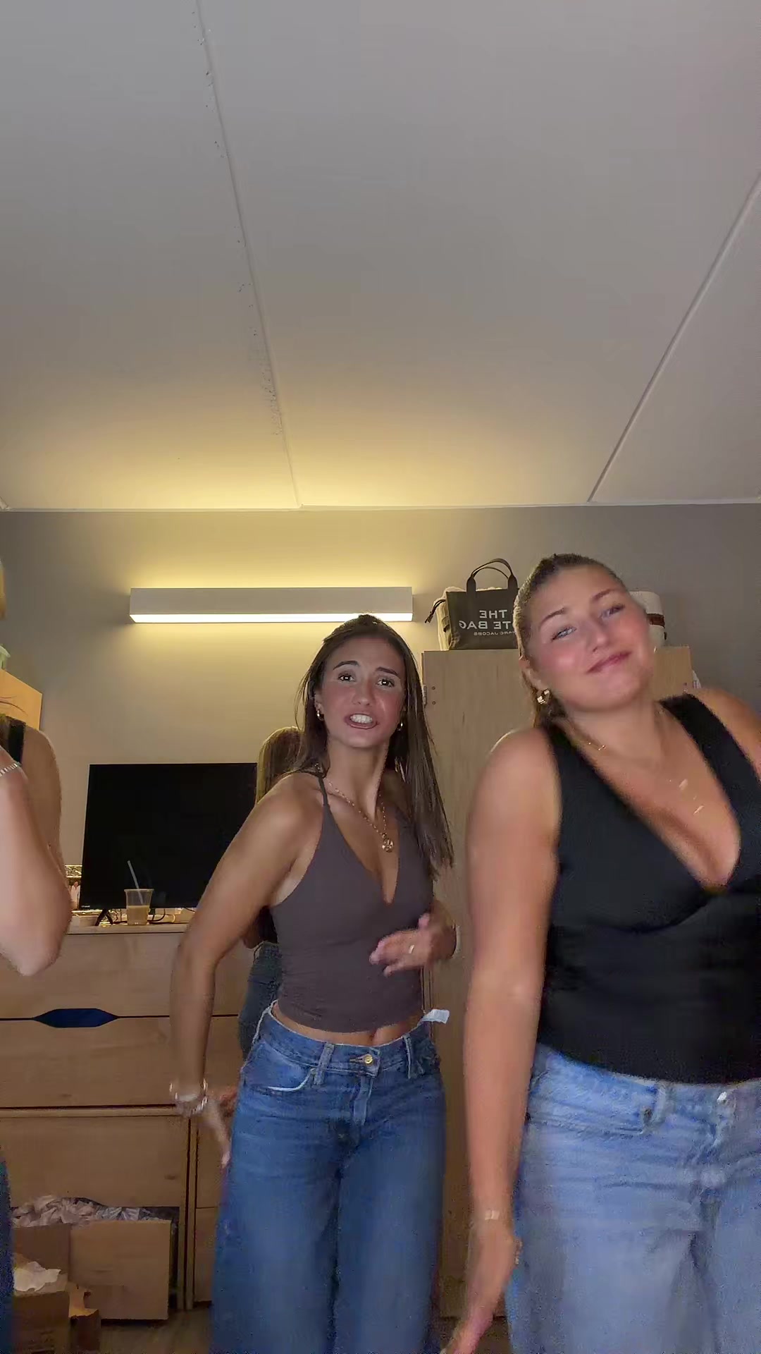@liv