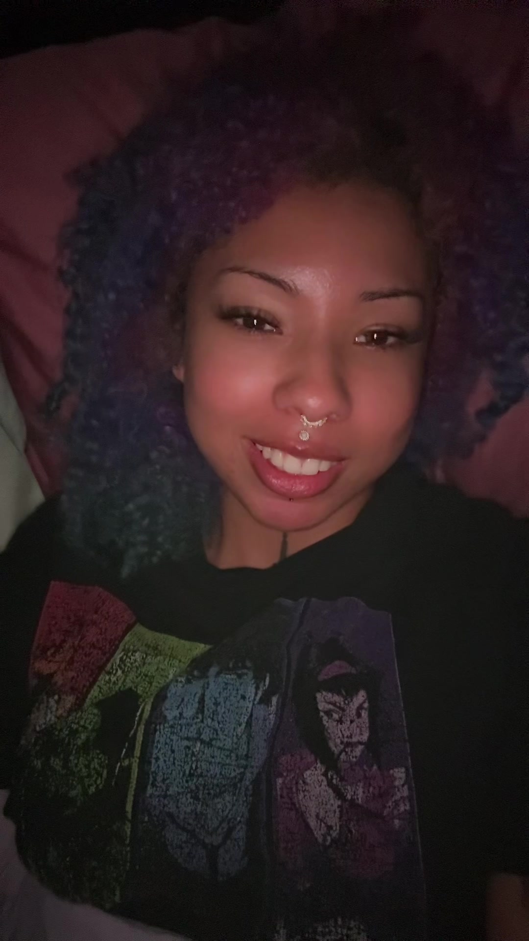 @thegirlinurphone