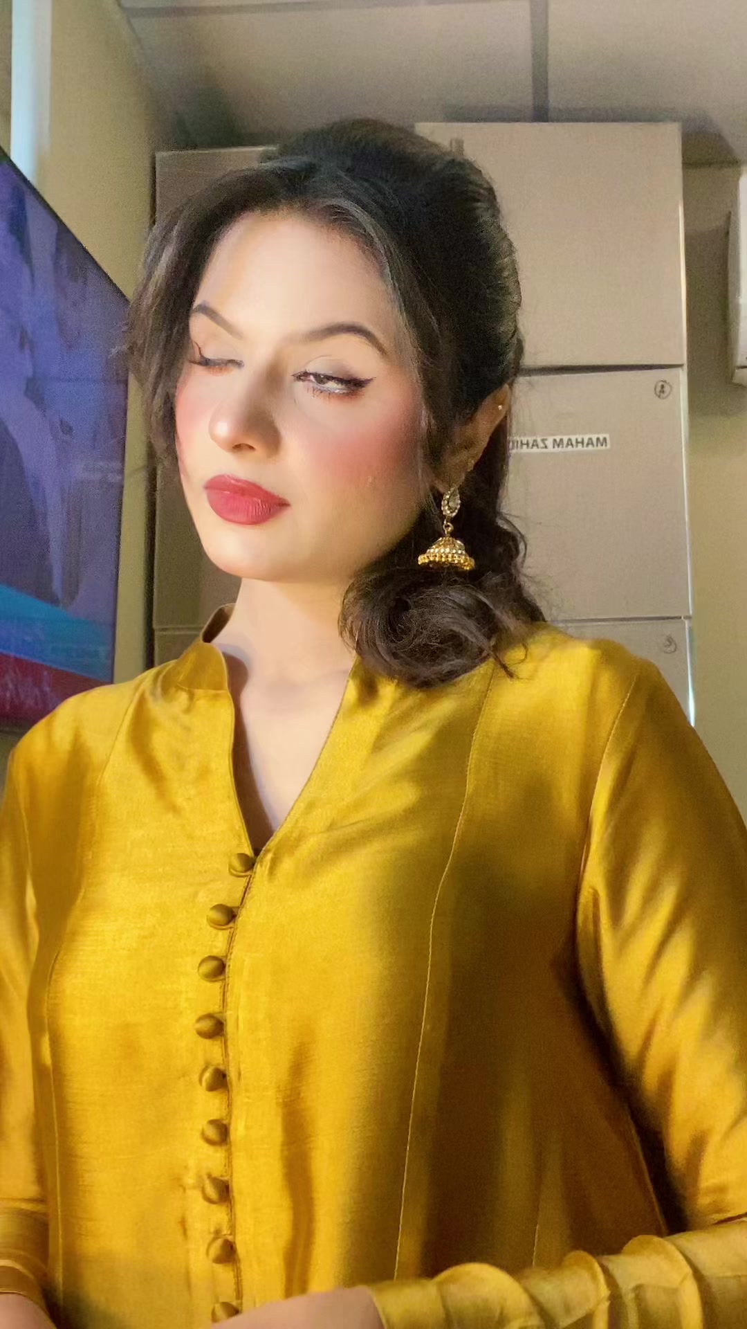 @👑【ماہم  زاہد】👑