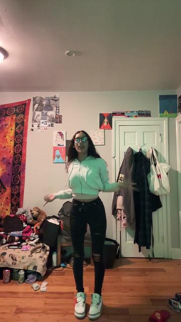 @Imbaddiekae