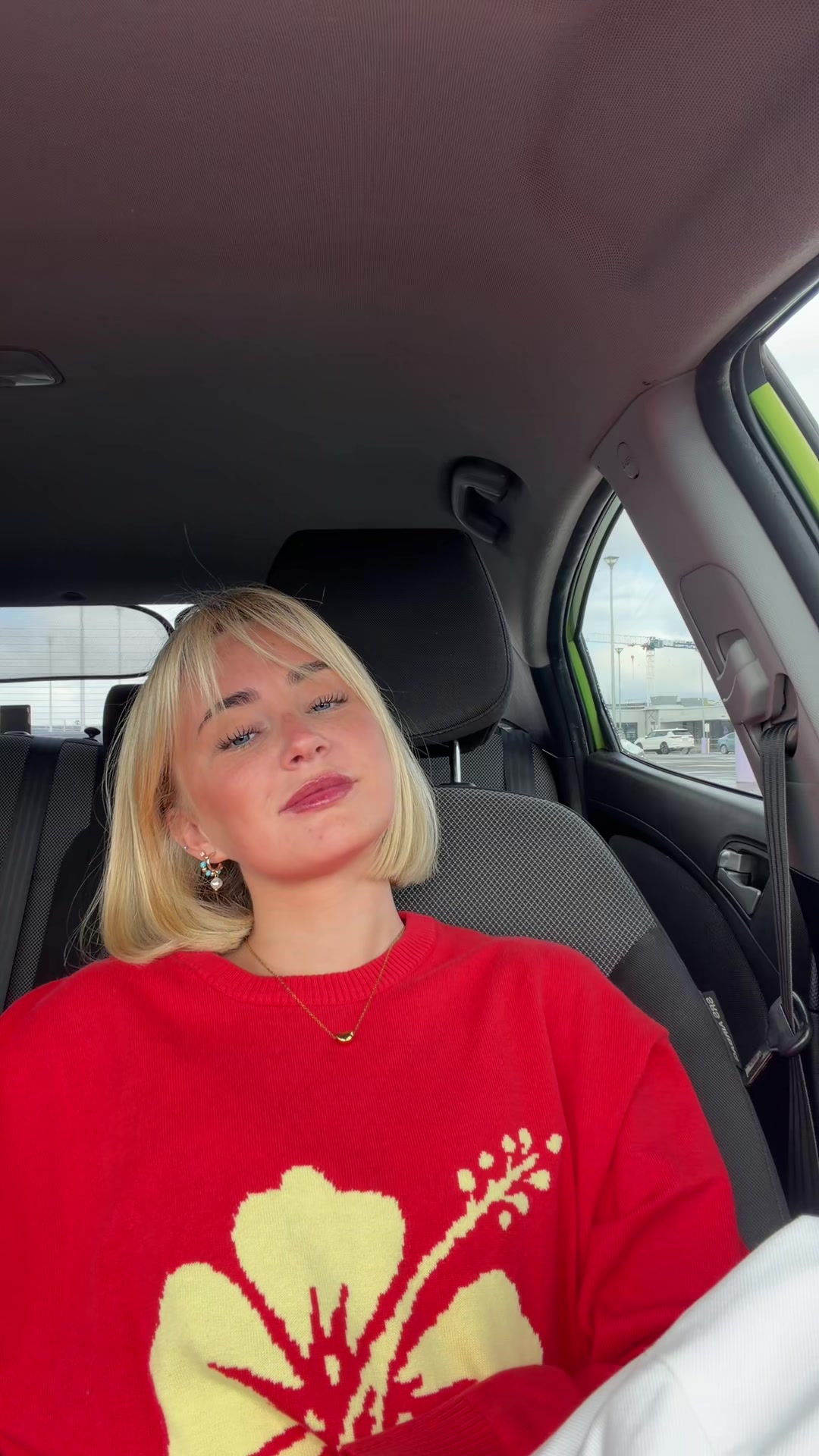 @strawbigaill