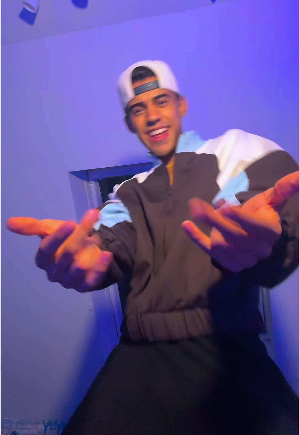 @DIO 🪼